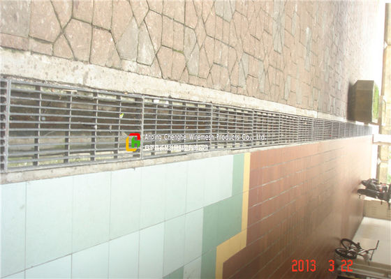 쇼핑 센터 배수 시설을 위한 개머리판쇠에 의하여 용접되는 강철 거슬리는 소리 하수구 덮개 방위 막대기