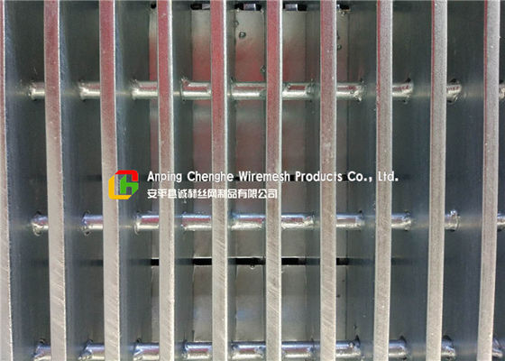 Drain Hot Dipped Galvanized Steel Grating Great Load - Bearing Capacity